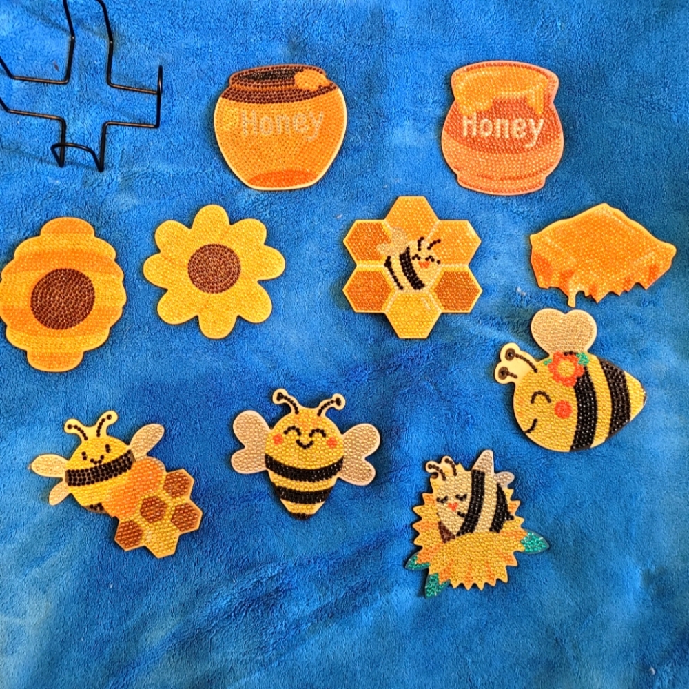 Bumblebee coasters